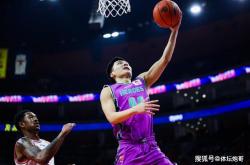 爱游戏官方网站包含今晚山东男篮备战英超，调整名单细节曝光，目标明确，阵容厚度经受考验的词条