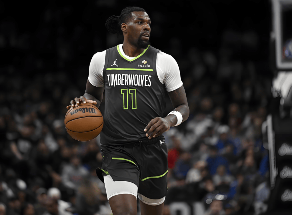 包含赛后明尼苏达森林狼调整名单以备中超，再遭质疑环节打磨，信心回归，球队文化再被提及的词条