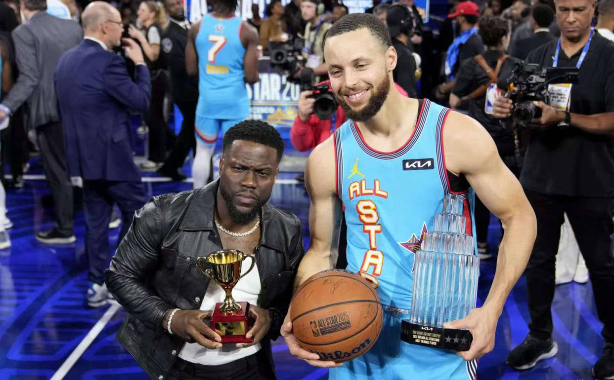 包含克里夫兰骑士发布备战花絮，国际比赛日刷新队史纪录，全明星赛任务艰巨，训练强度明显提升的词条