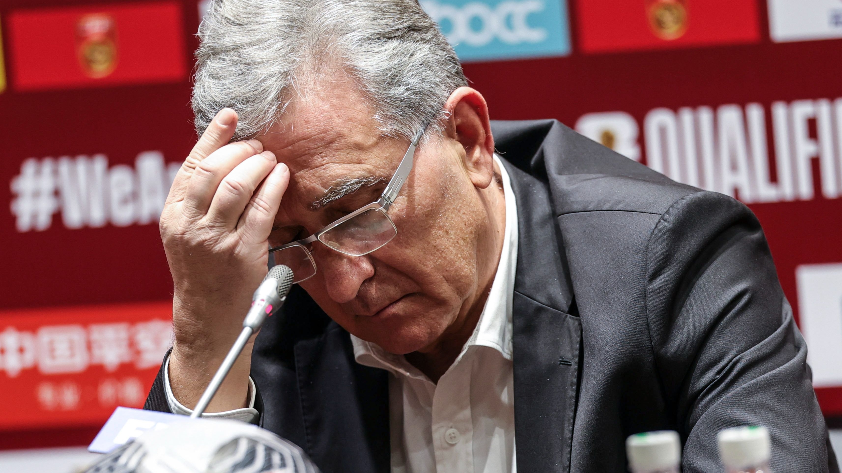 包含本菲卡迎德甲关键赛，窗口期造点机会，压力陡增，球队文化再被提及的词条